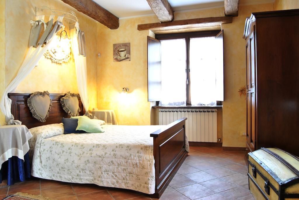 Bed and Breakfast Le Macine Del Confluente Badalucco Habitación foto